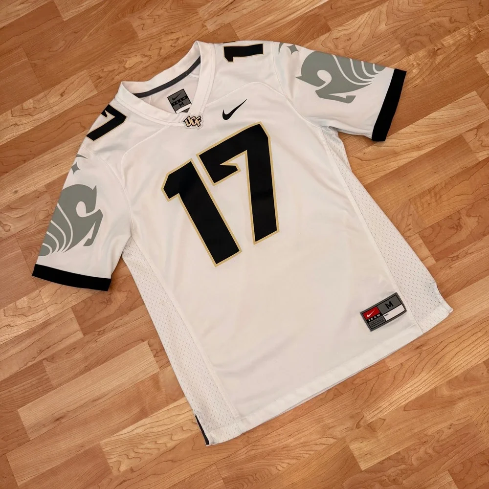 Nike UCF Knights Football Jersey Mens Medium White Black Gold #17 Pegasus Sleeve